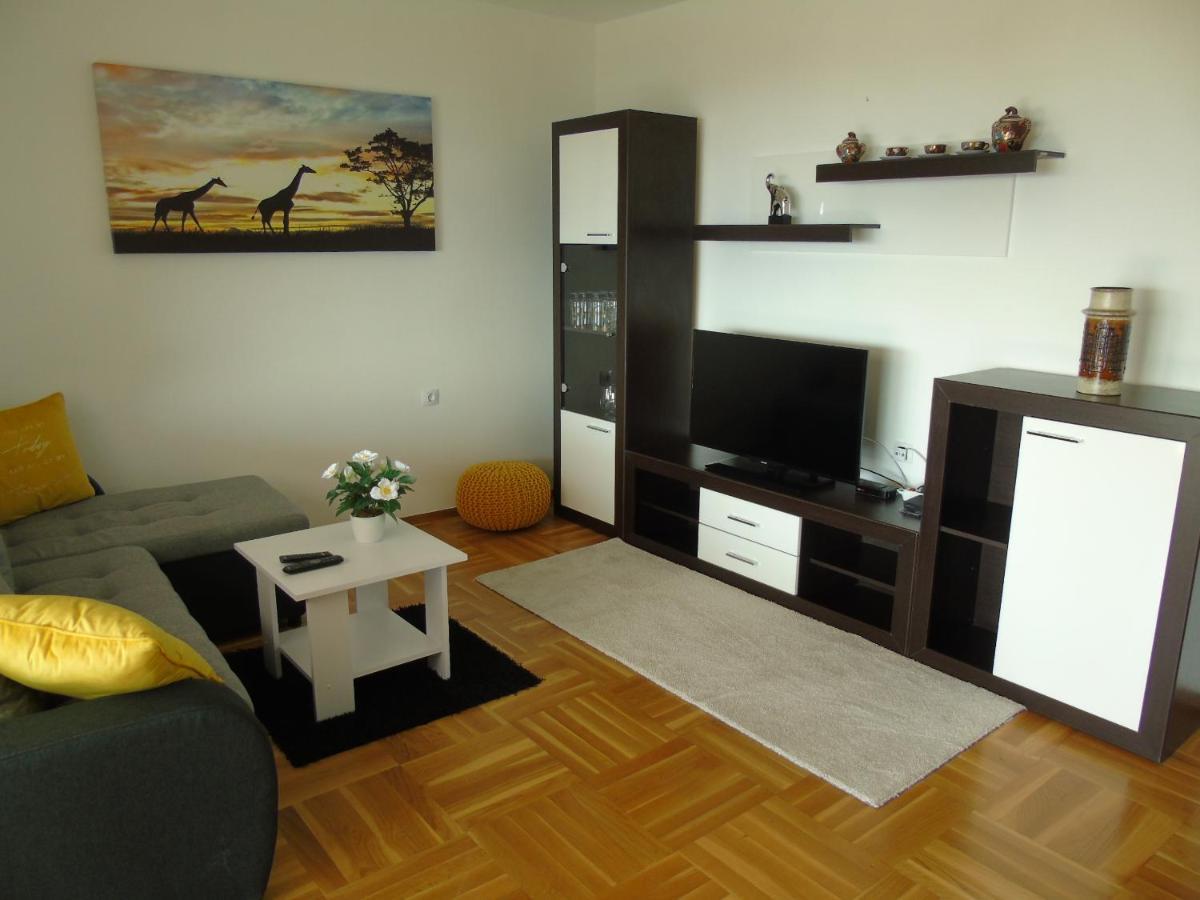 Apartment Ella, Opatija Bagian luar foto