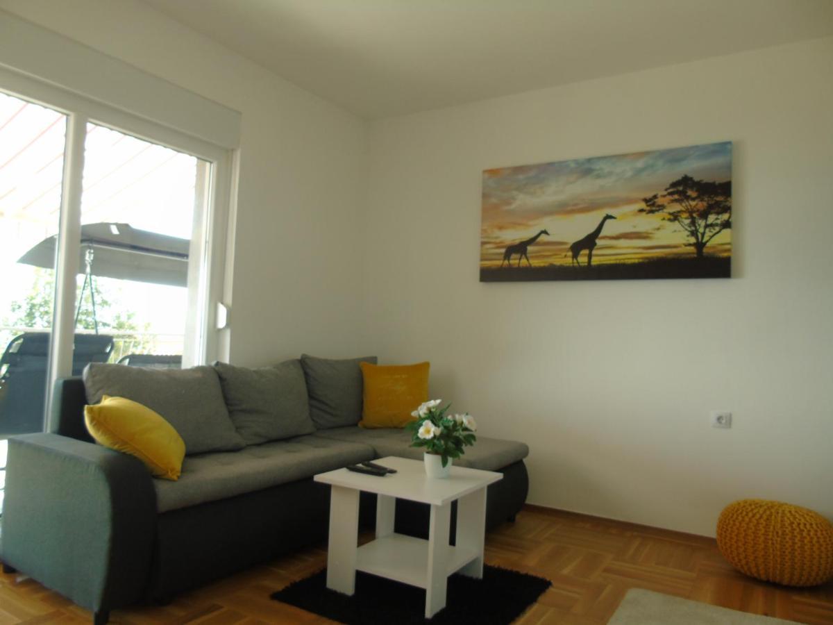 Apartment Ella, Opatija Bagian luar foto
