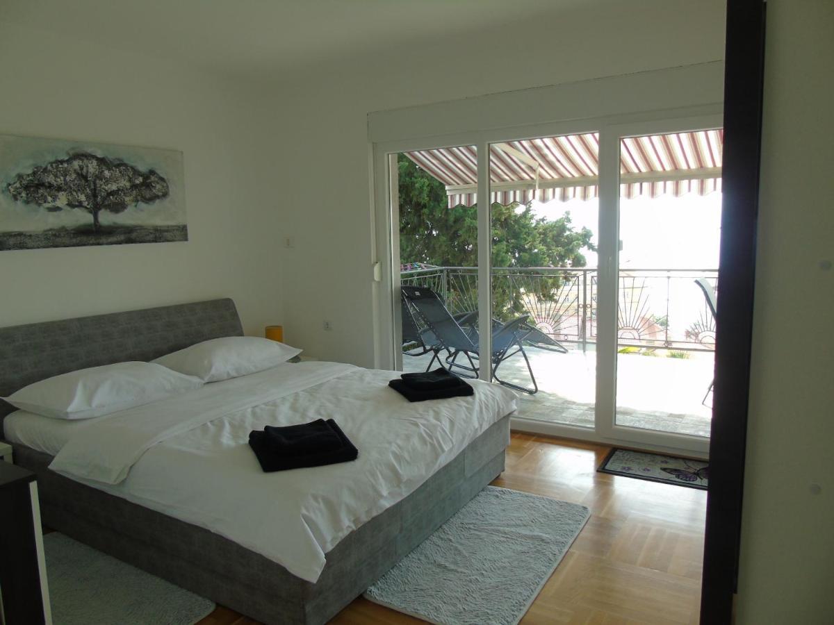 Apartment Ella, Opatija Bagian luar foto
