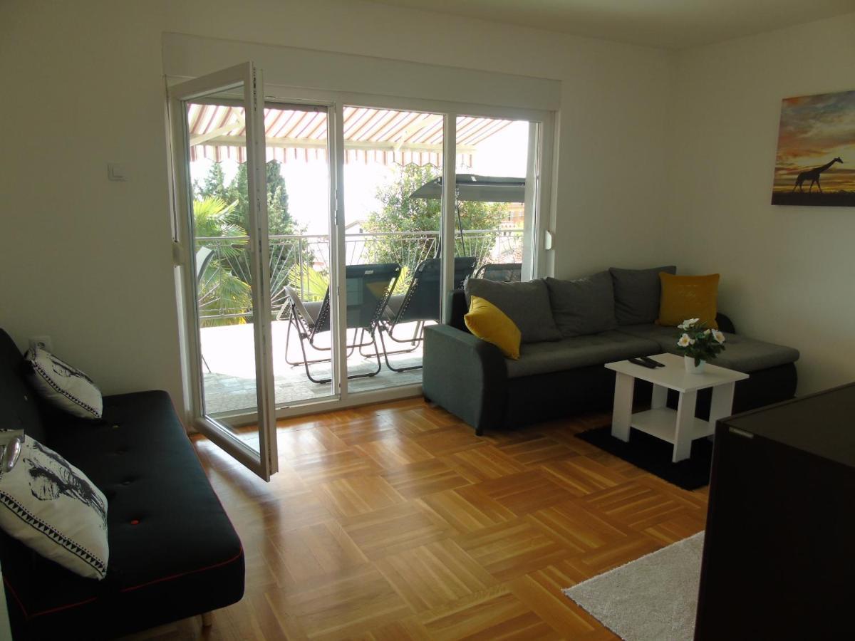Apartment Ella, Opatija Bagian luar foto